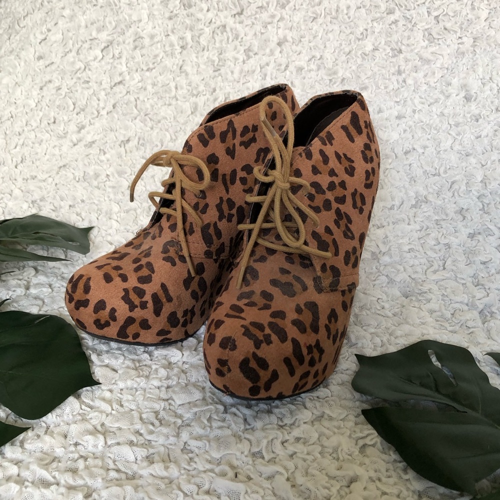 Wedge booties